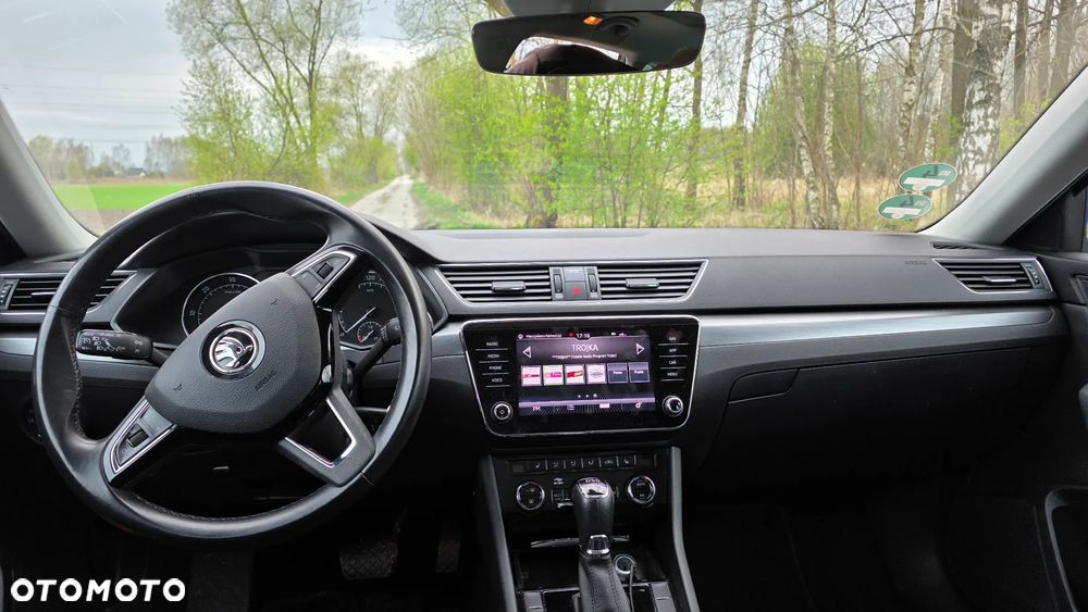 Skoda Superb 2.0 TDI DSG Style - 10