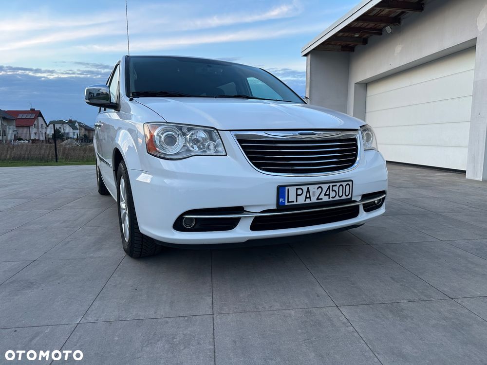 Chrysler Town & Country 3.6 Limited - 1