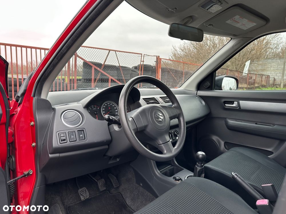 Suzuki Swift 1.3 Comfort - 12