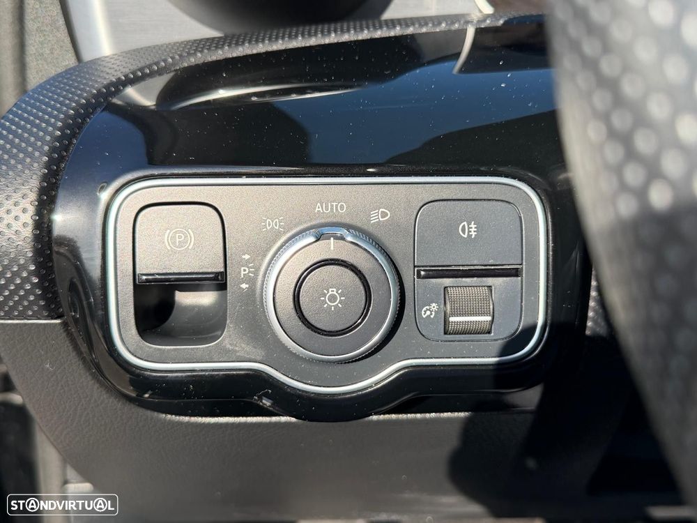 Mercedes-Benz A 180 d AMG Line Aut. - 19