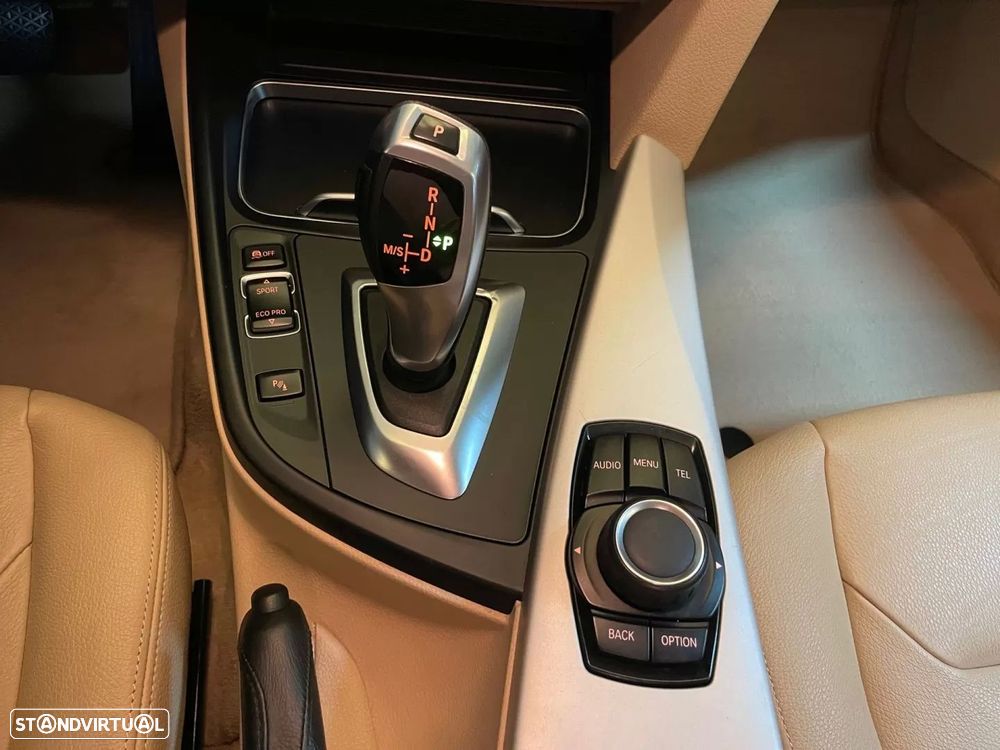 BMW 320 d Advantage Auto - 12
