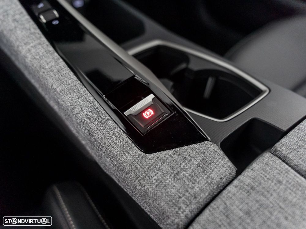 Peugeot 3008 1.2 Hybrid Allure e-DCS6 - 25