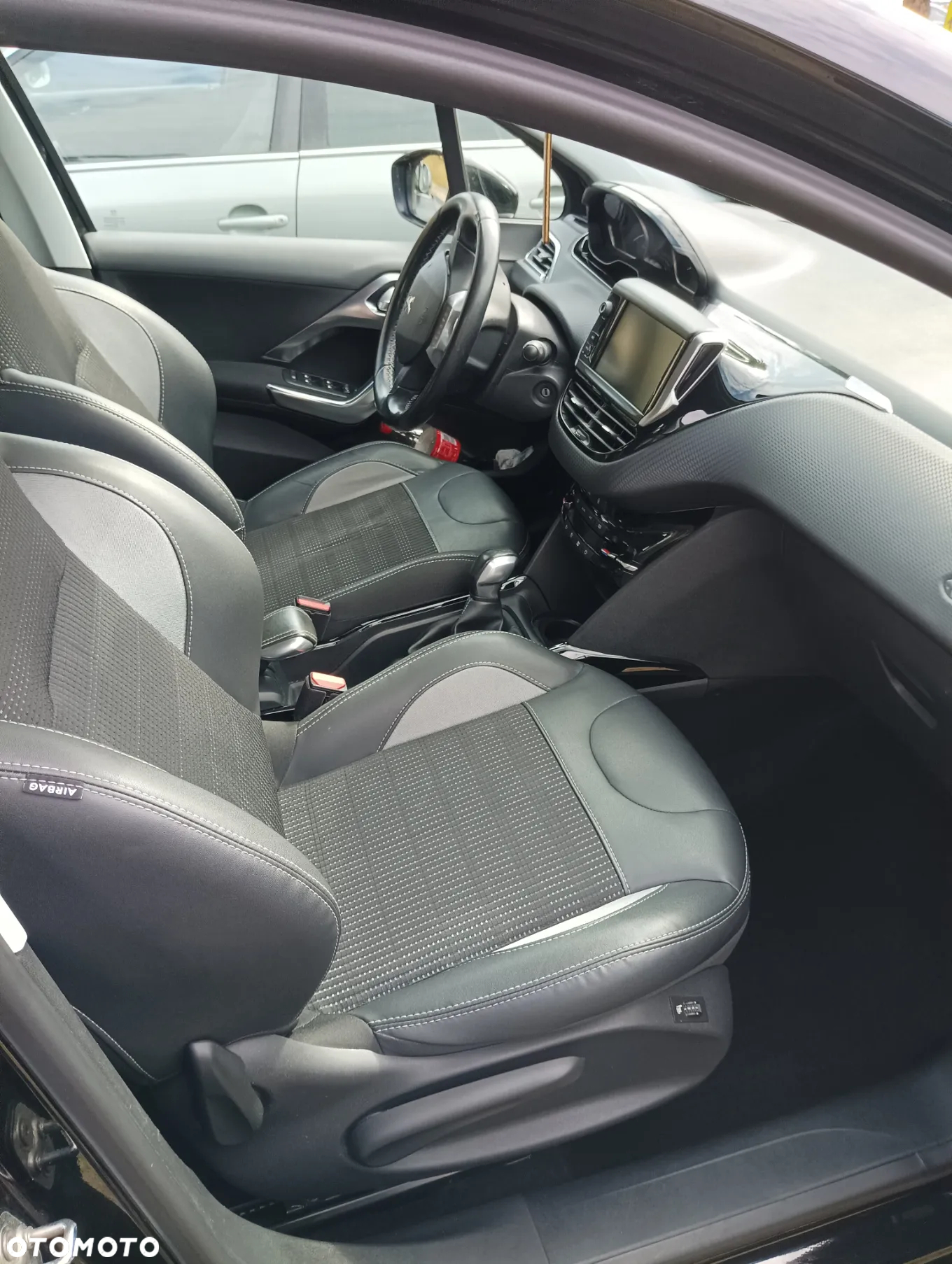 Peugeot 2008 PureTech 110 Stop&Start Active - 3