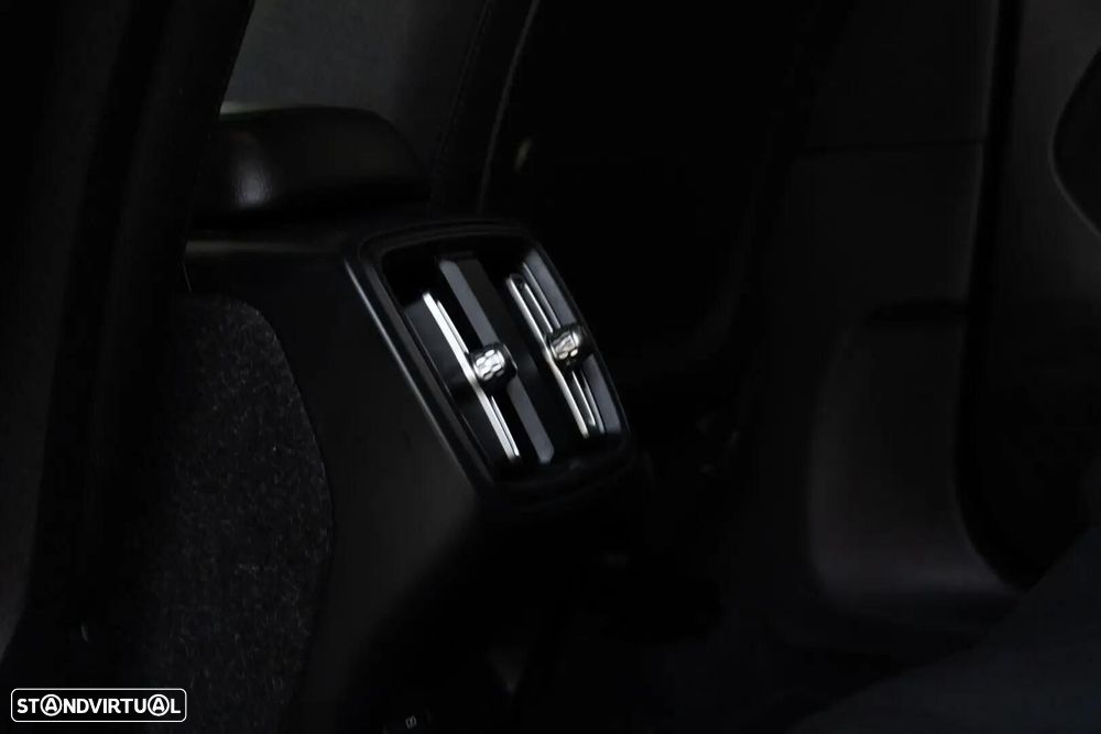 Volvo XC 40 - 51