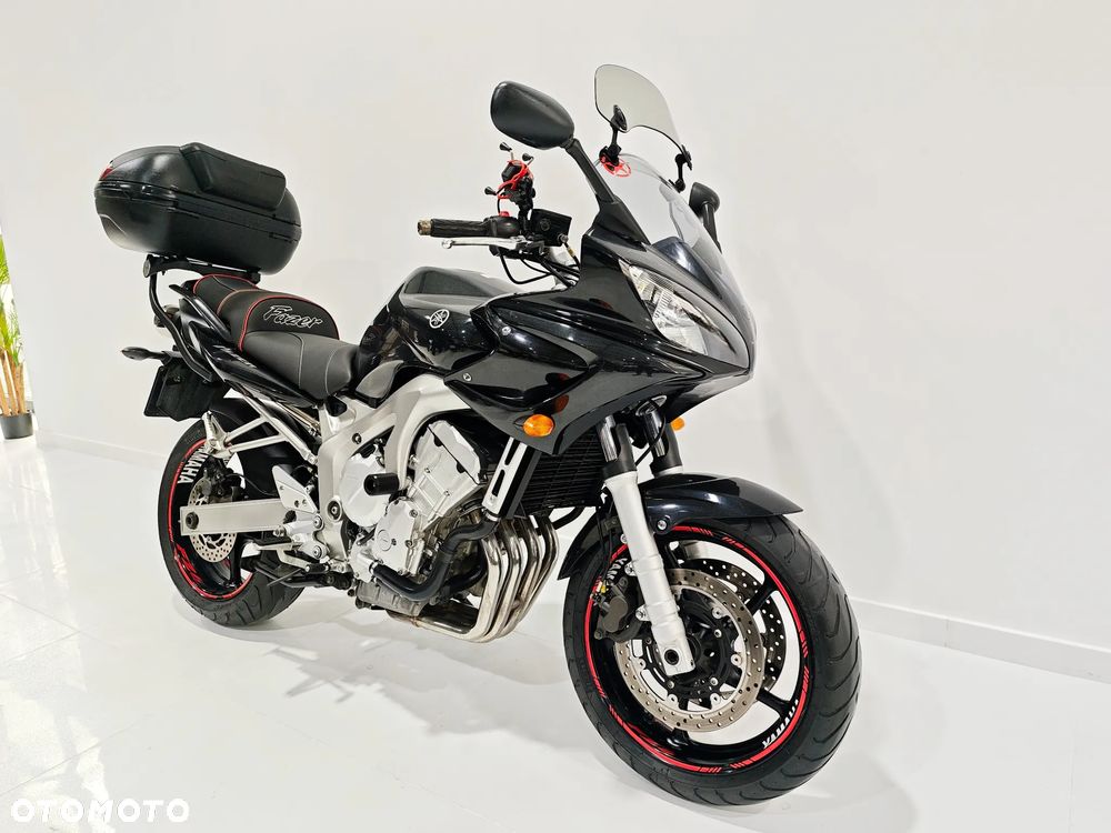 Yamaha FZ - 2