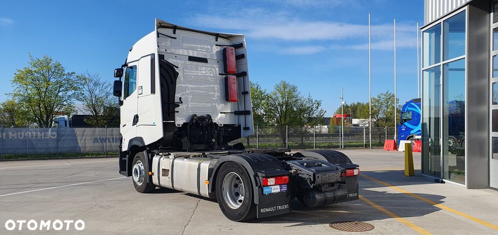 Renault T HIGH 4X2 13L E6 - 4