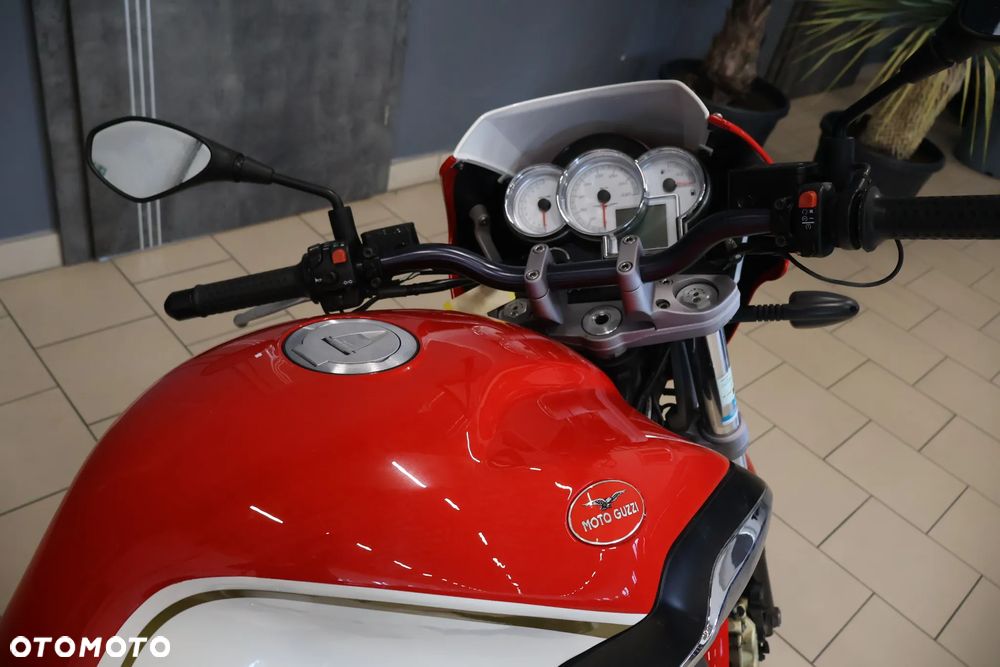 Moto Guzzi 1200 - 19