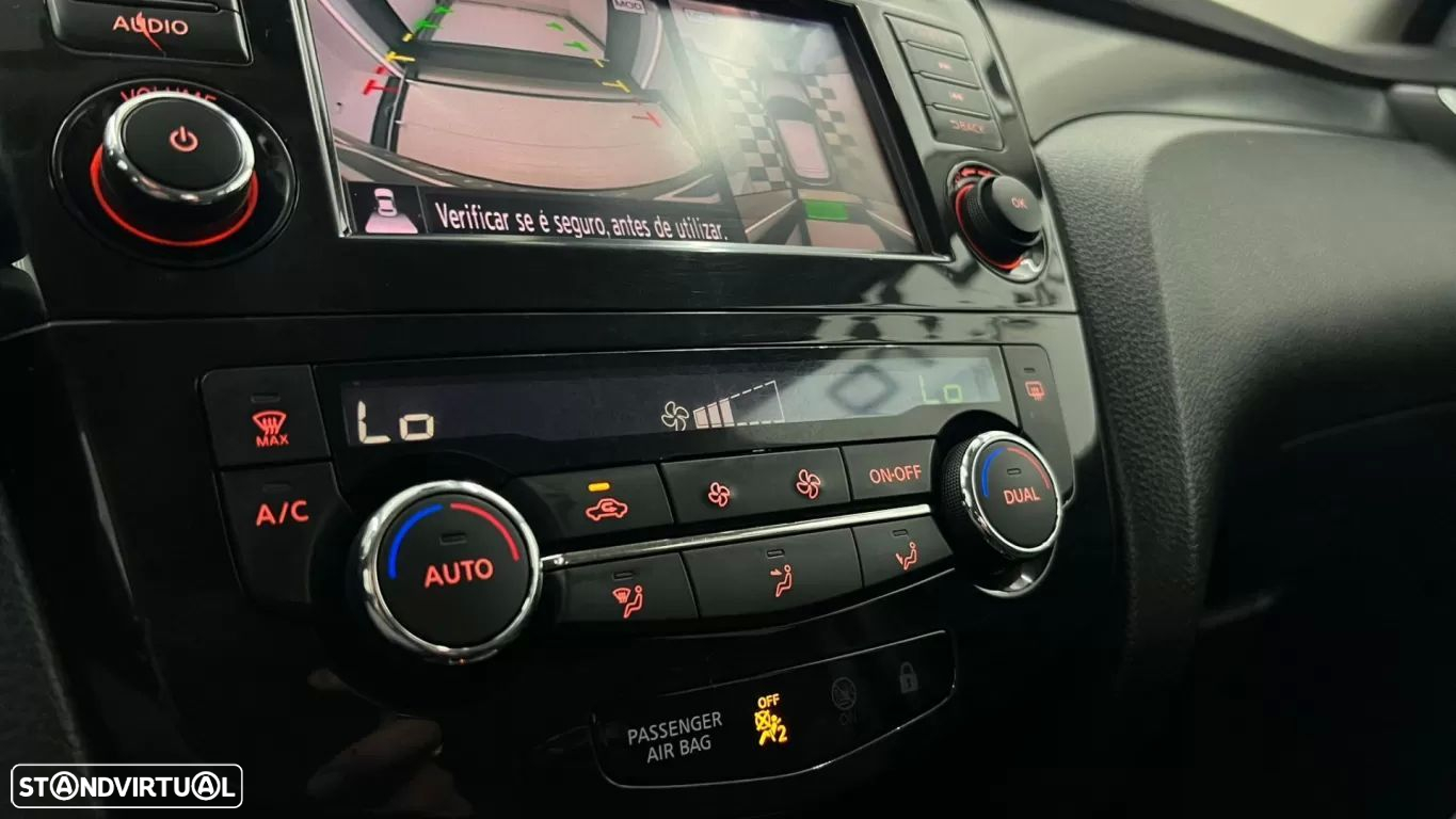 Nissan Qashqai 1.5 dCi N-Connecta DCT - 26