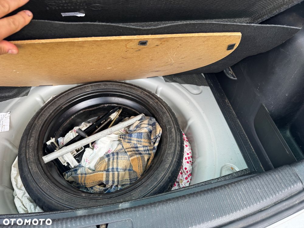 Volkswagen Golf Plus - 18