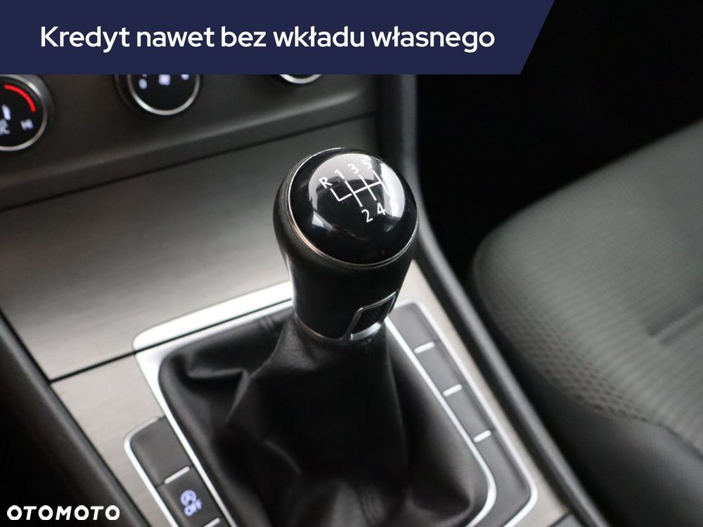 Volkswagen Golf - 15