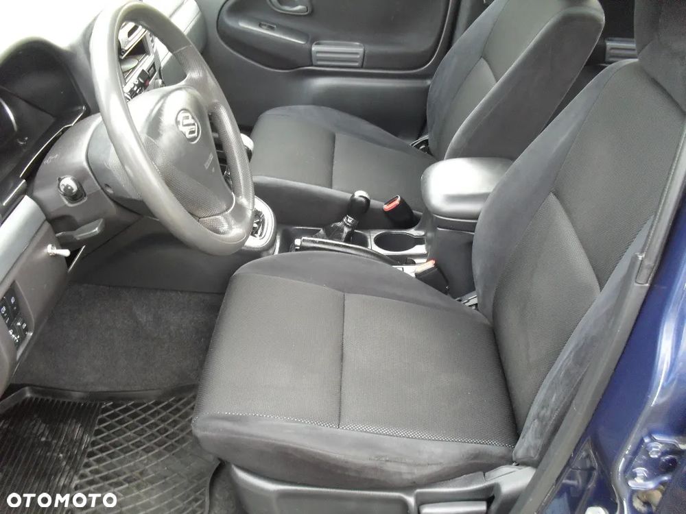 Suzuki Grand Vitara 2.0 HDi - 12