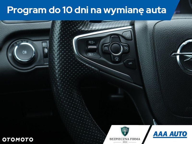 Opel Insignia - 20