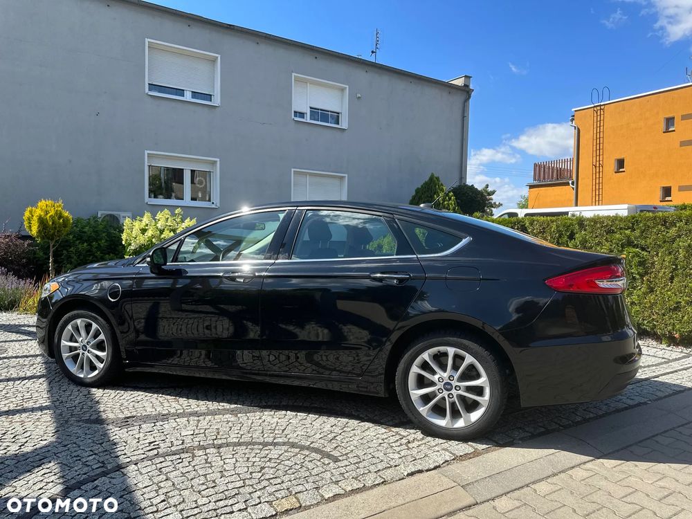 Ford Mondeo 2.0 Hybrid Titanium - 21