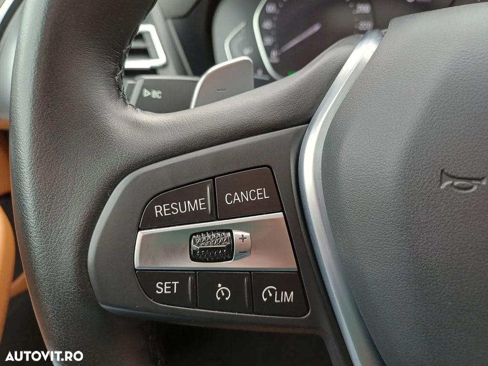 BMW X4 xDrive20i AT MHEV - 23