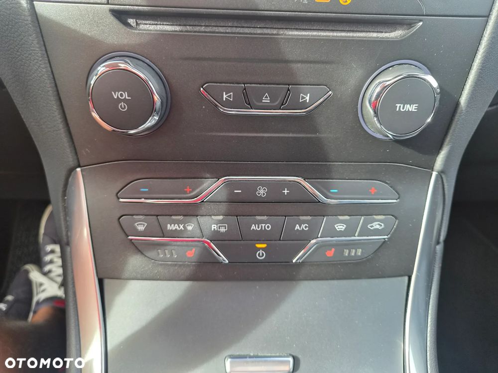 Ford S-Max 2.0 EcoBlue Titanium - 34
