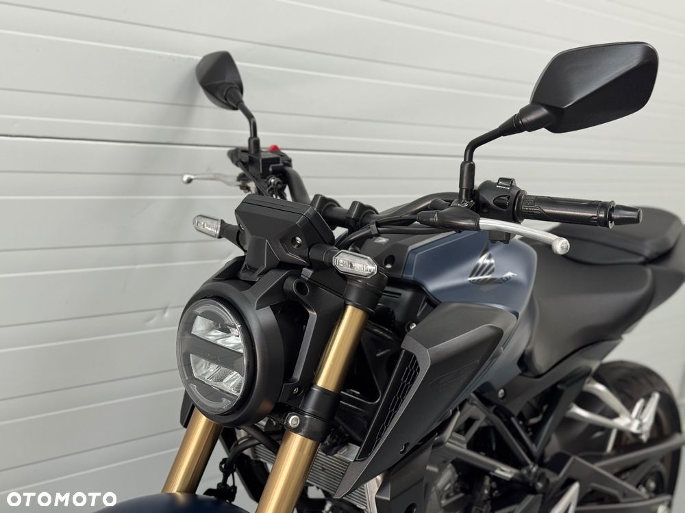 Honda CB - 25