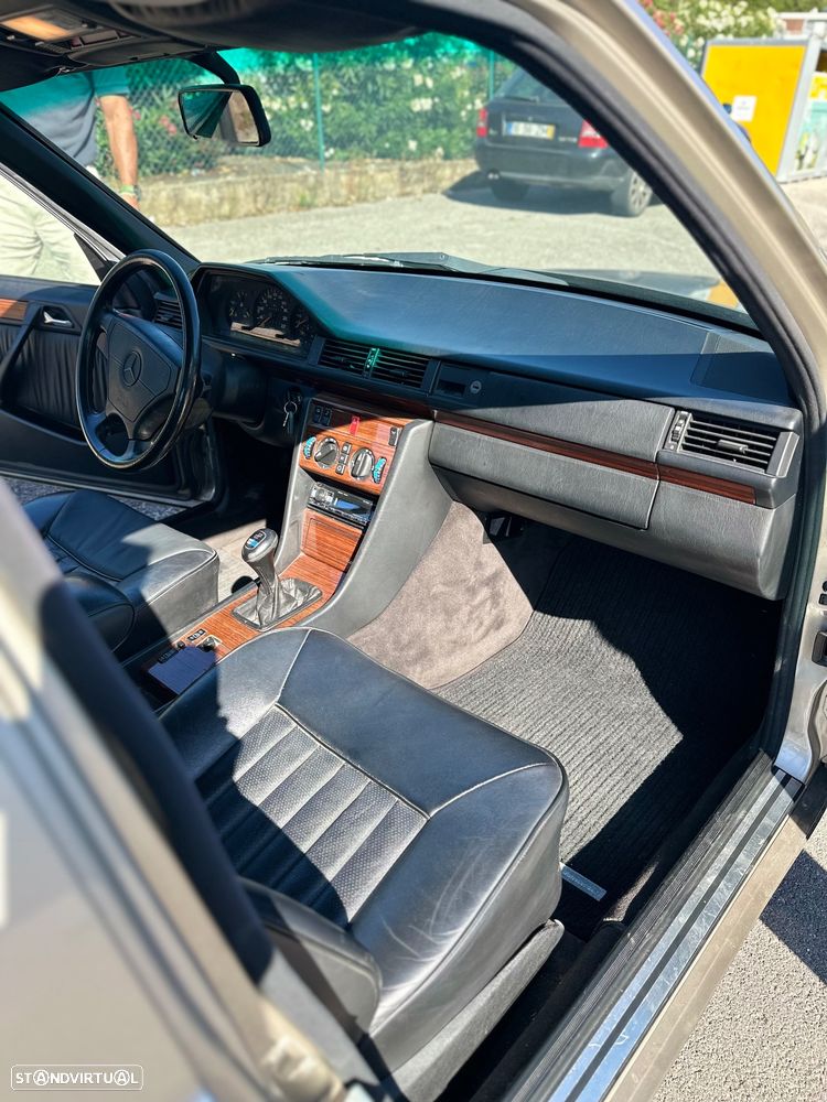 Mercedes-Benz E 250 D Turbo - 9