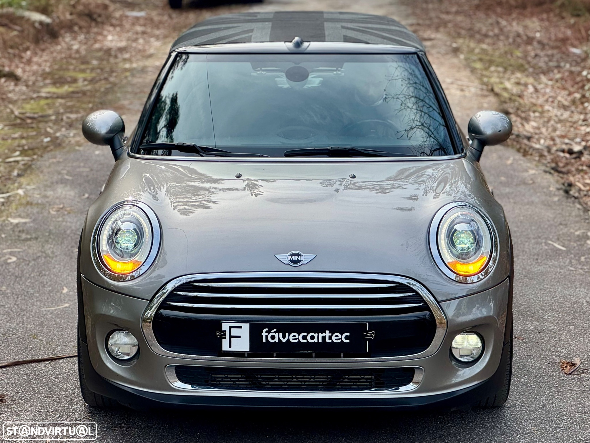 MINI Cabrio Cooper Aut. JCW - 2