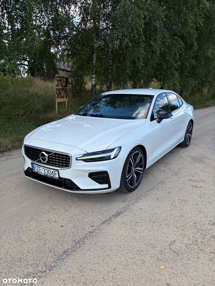 Volvo S60 T4 R-Design - 1