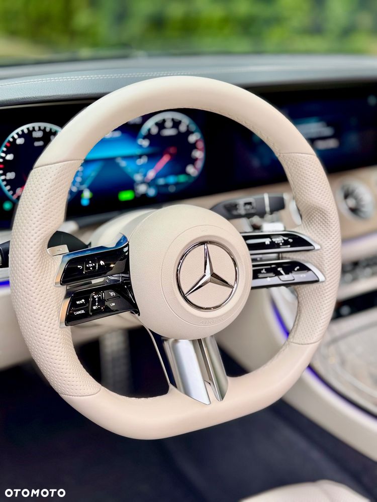 Mercedes-Benz Klasa E 200 4-Matic 9G-TRONIC - 19