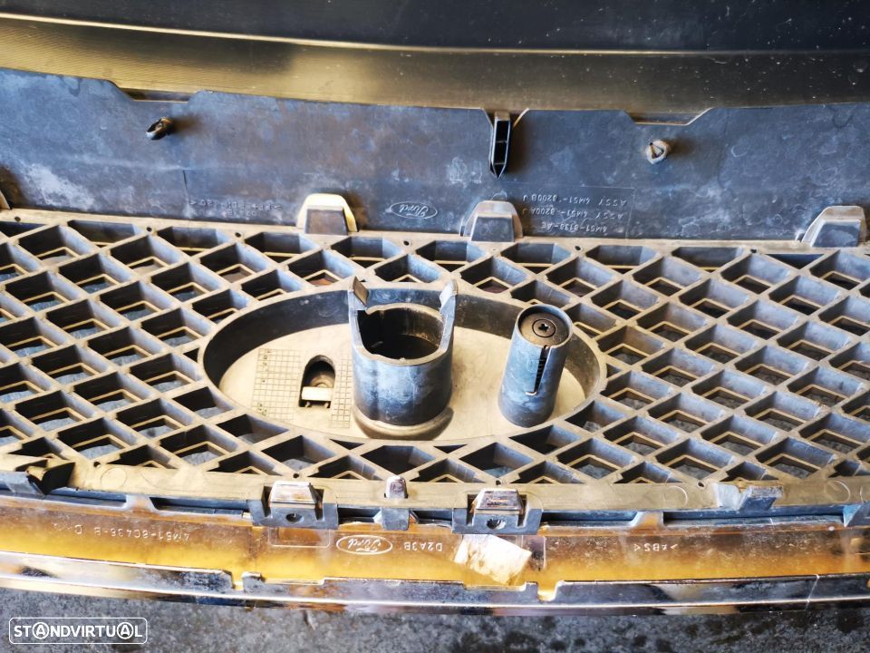 FORD FOCUS II GRELHA FRENTE - G056 - 7