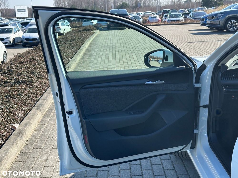 Skoda Superb 2.0 TDI SCR Essence DSG - 10