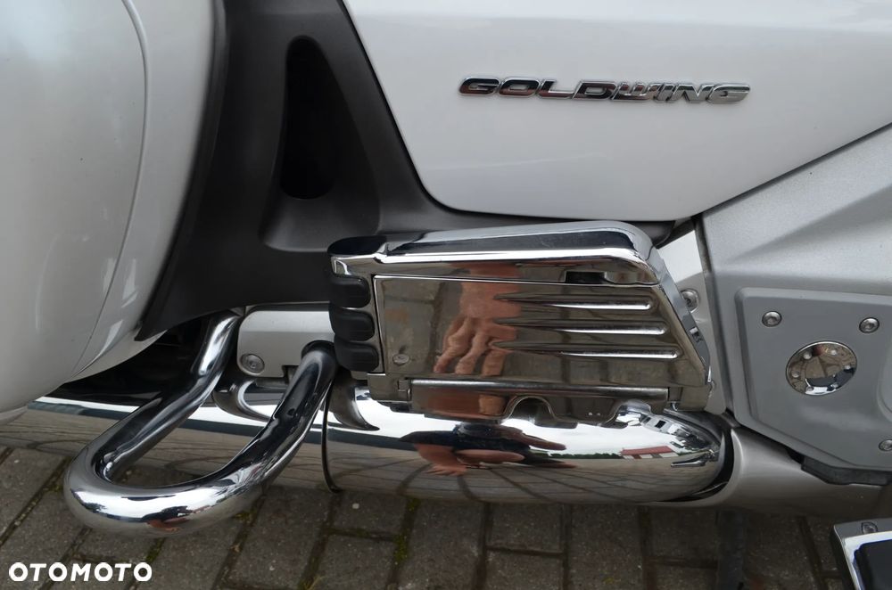 Honda GL - 12