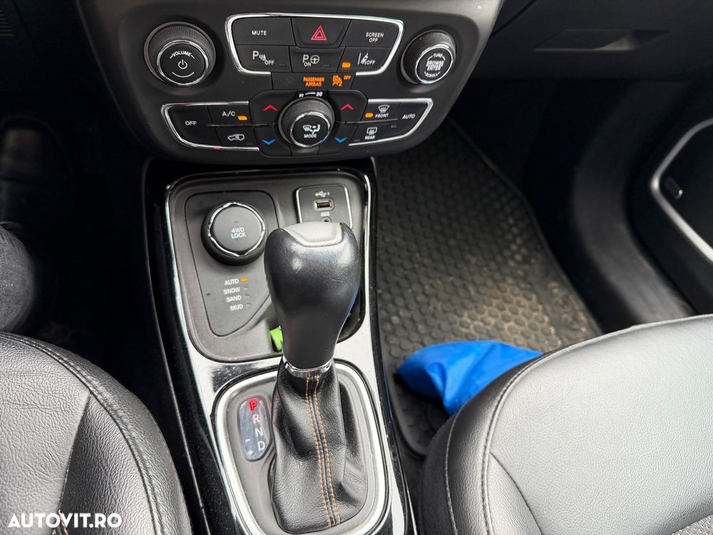 Jeep Compass 2.0 M-Jet 4x4 AT Limited - 18