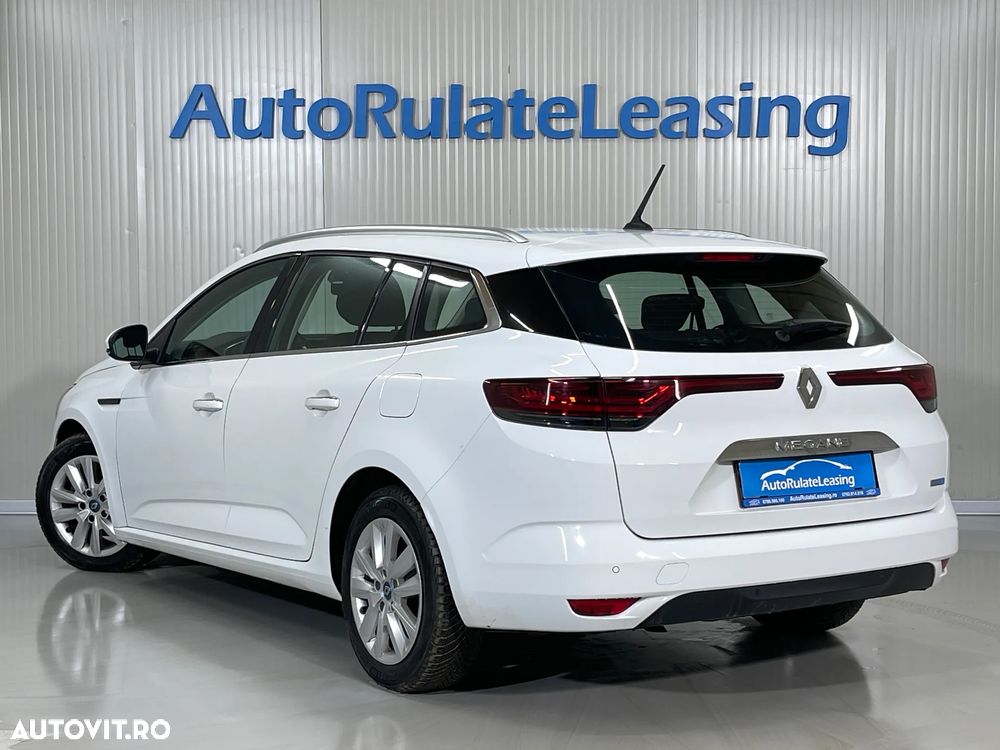 Renault Megane E-TECH 160 BUSINESS EDITION - 4