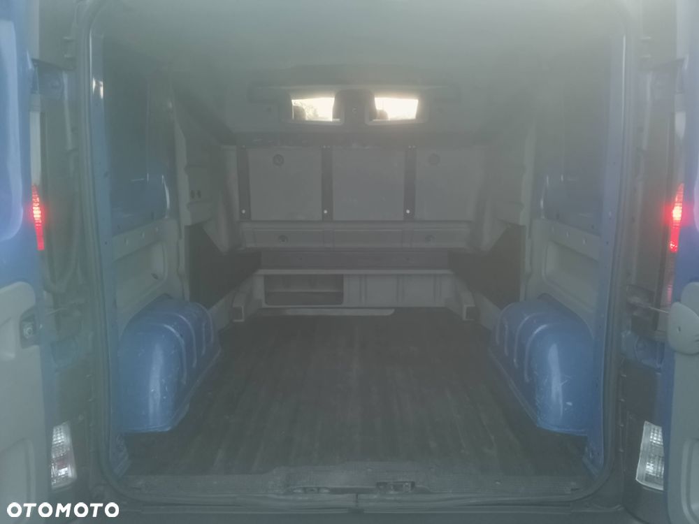 Renault Trafic - 13