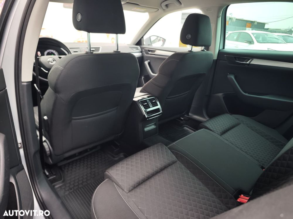 Skoda Superb 1.5 TSI DSG Ambition - 14