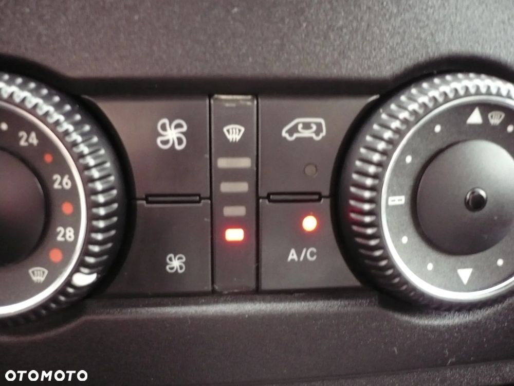 Mercedes-Benz Sprinter - 6