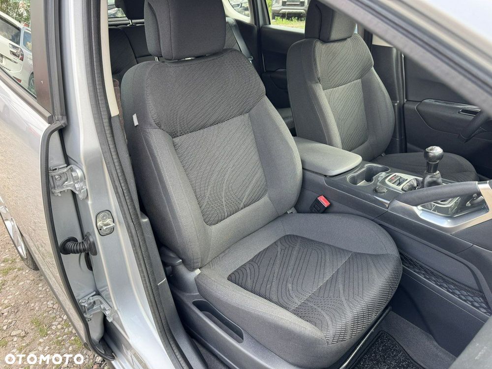 Peugeot 3008 - 15