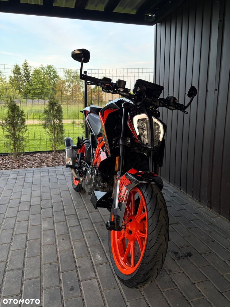 KTM Duke 125 - 13