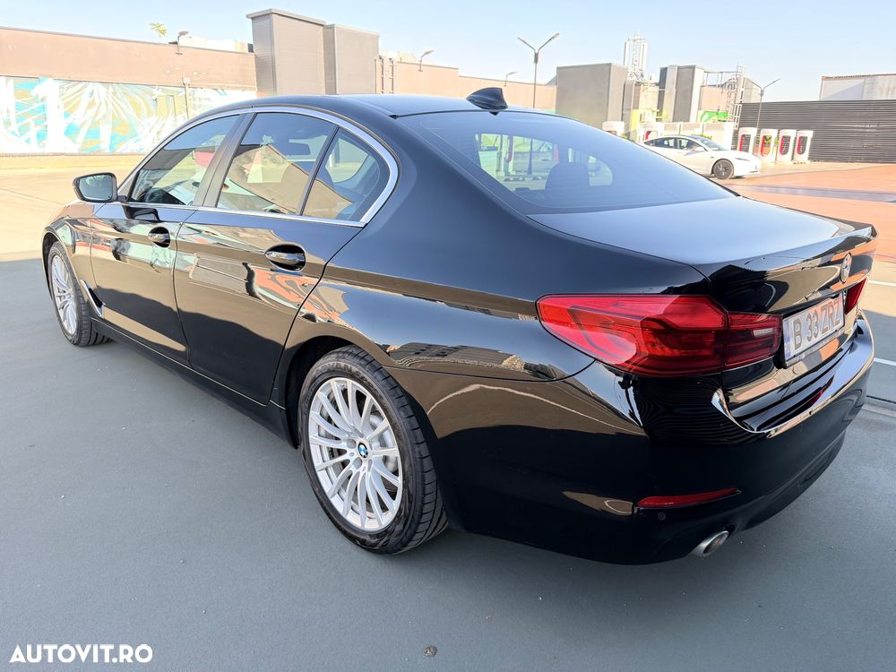 BMW Seria 5 530i xDrive AT - 8