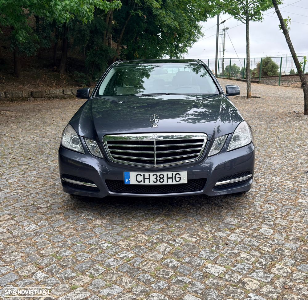 Mercedes-Benz E 220 CDi Avantgarde BlueEfficiency Auto - 3