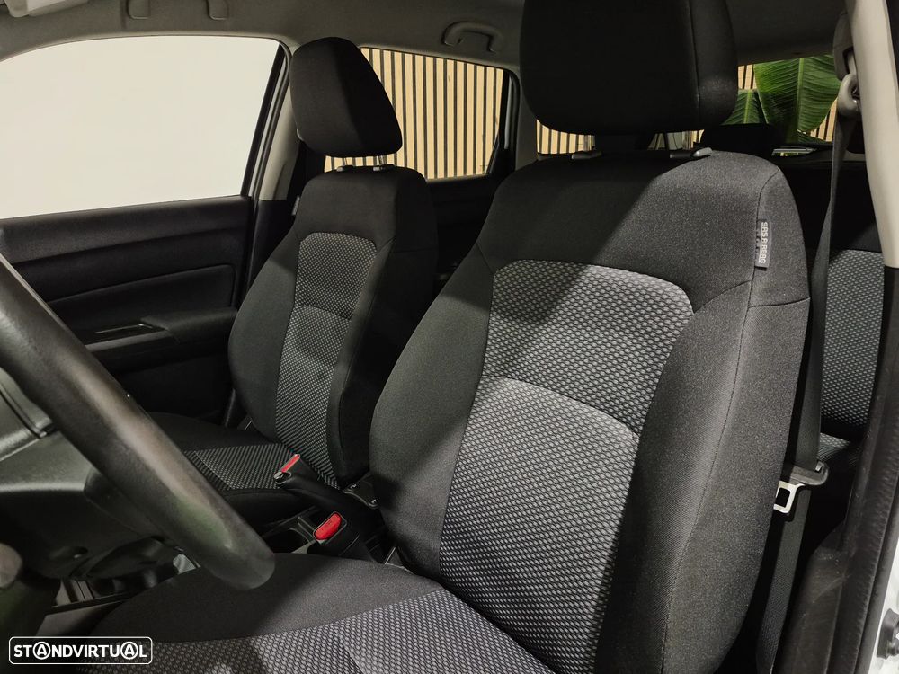 Suzuki Vitara 1.6 VVT GLX - 17