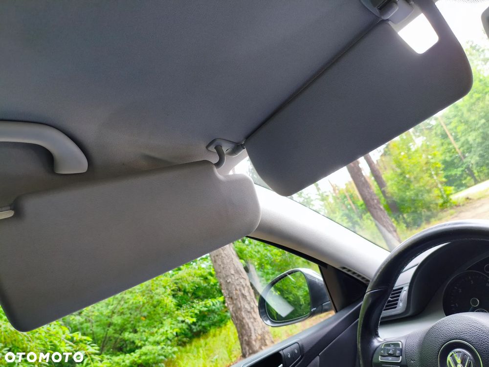 Volkswagen Passat 2.0 TDI Sportline - 19