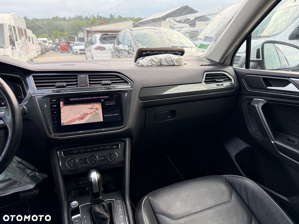 Volkswagen Tiguan - 11