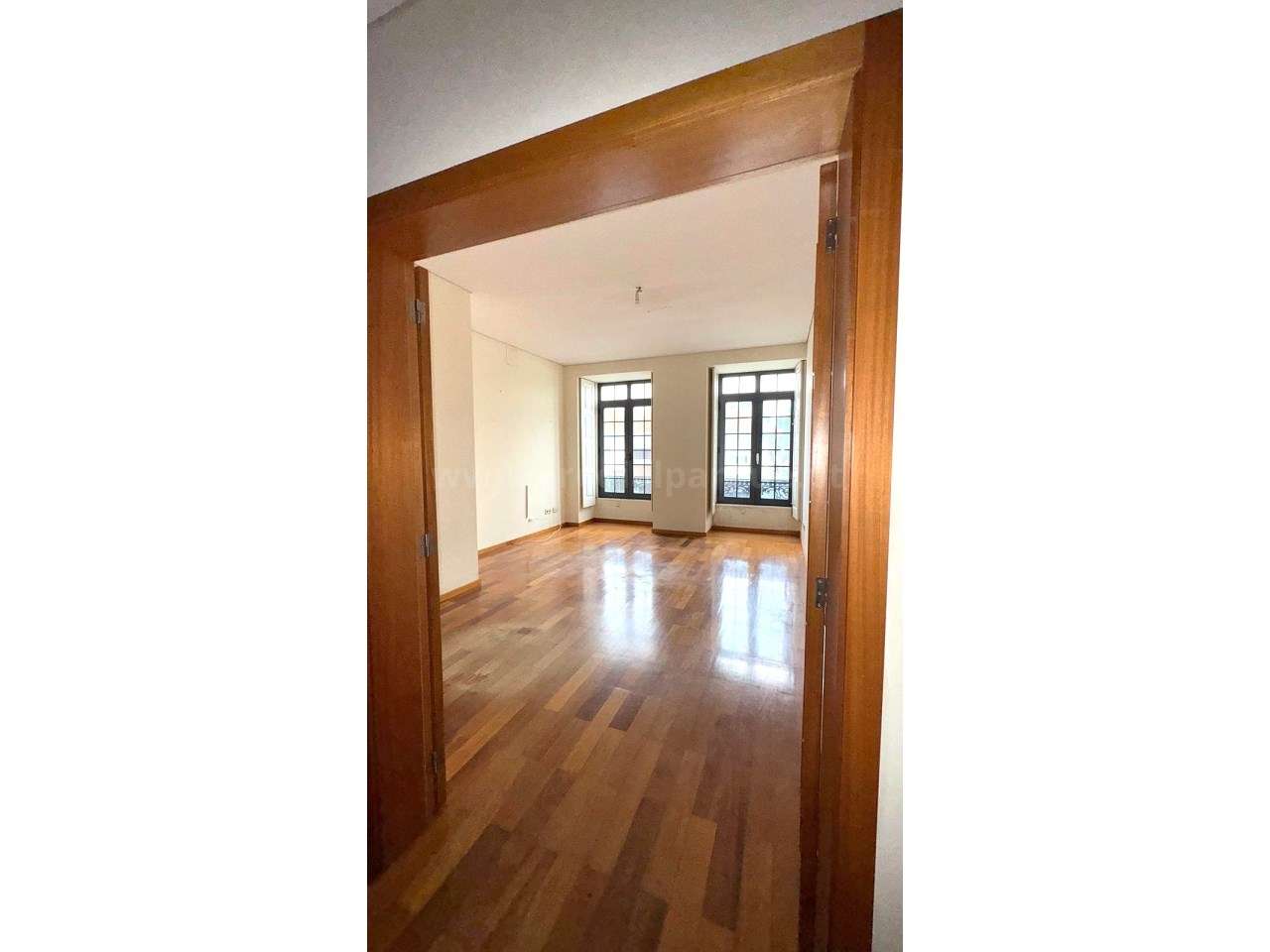 Apartamento T2 com lugar de garagem, Miramar / Granja - Grande imagem: 2/20