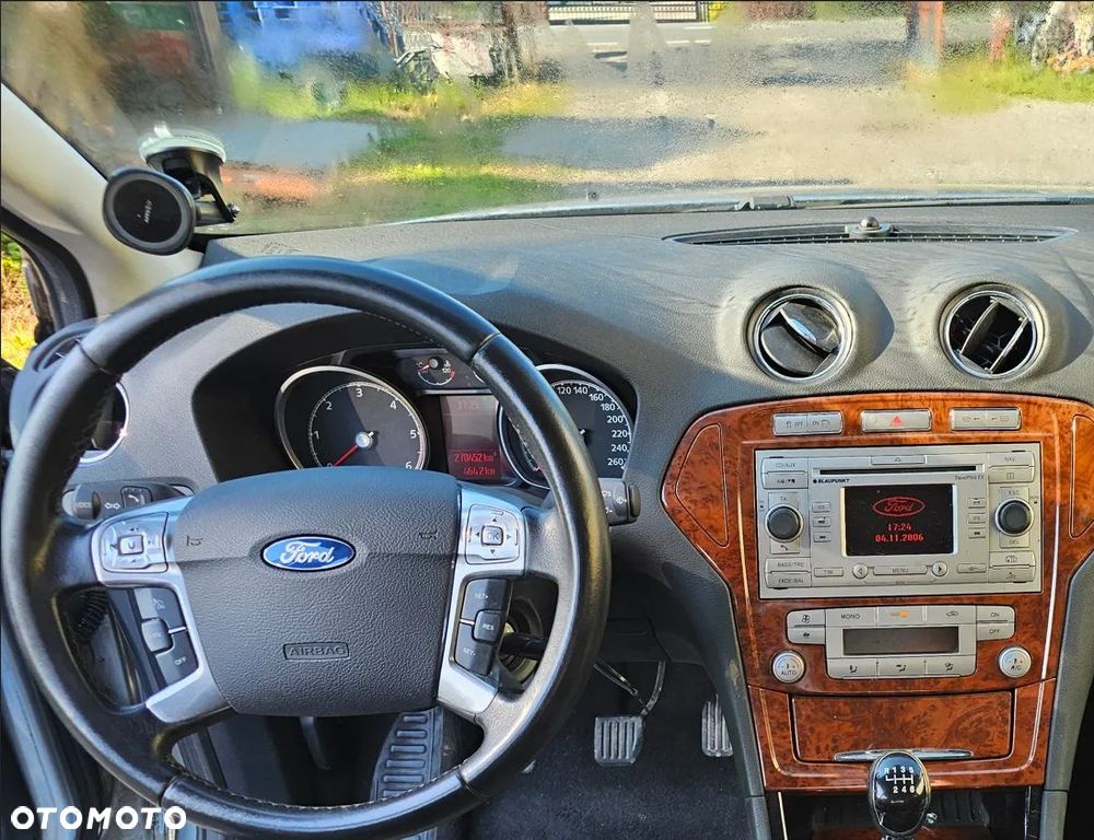 Ford Mondeo 2.0 TDCi Ghia - 11