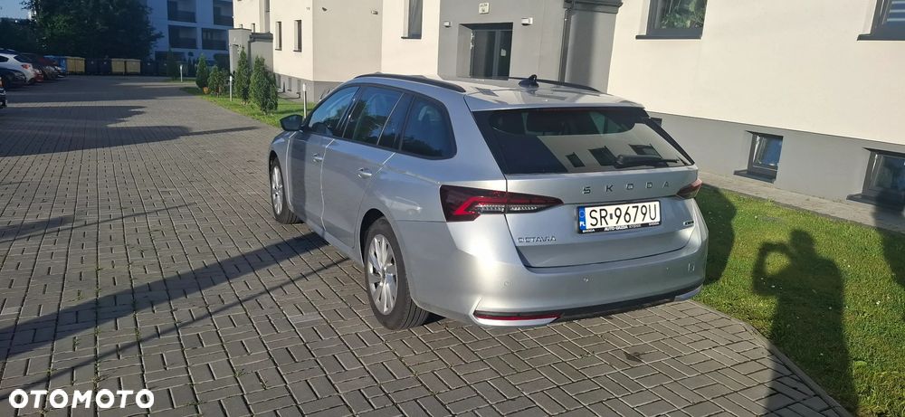 Skoda Octavia ver-2-0-tdi-ambition-dsg - 4