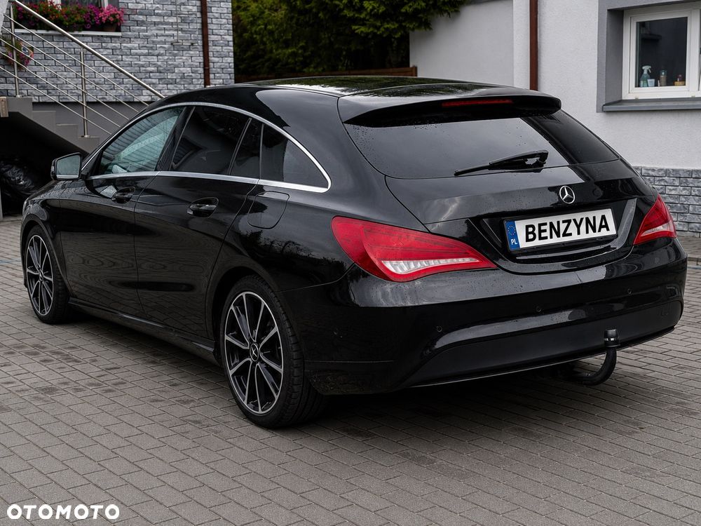 Mercedes-Benz CLA 200 7G-DCT Urban - 3