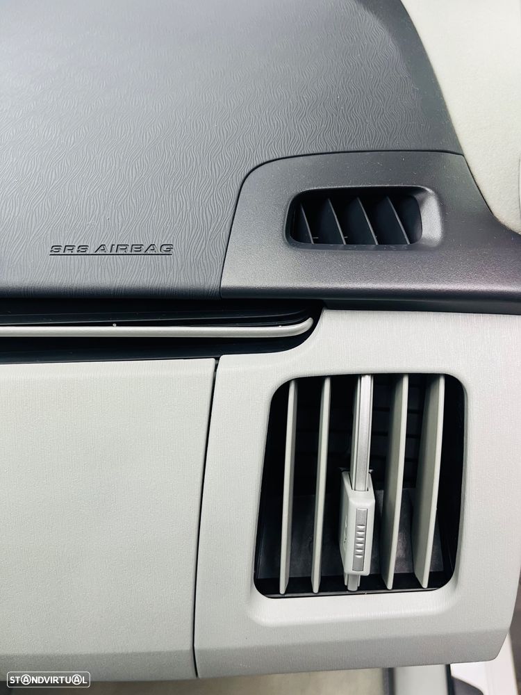 Toyota Prius 1.8 Premium+Pele+GPS - 57