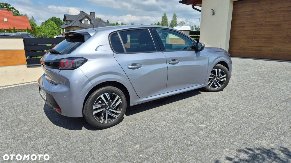 Peugeot 208 - 19