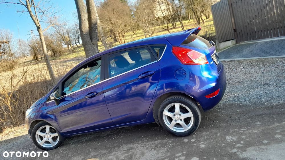 Ford Fiesta - 17