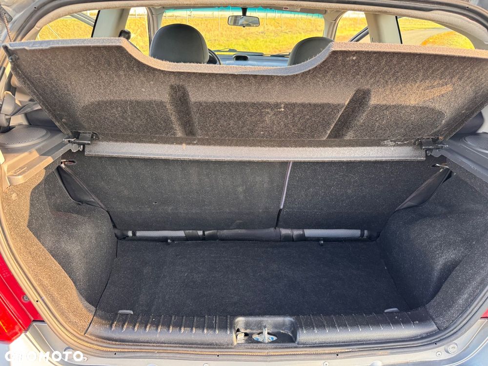 Chevrolet Aveo 1.2 LS - 15