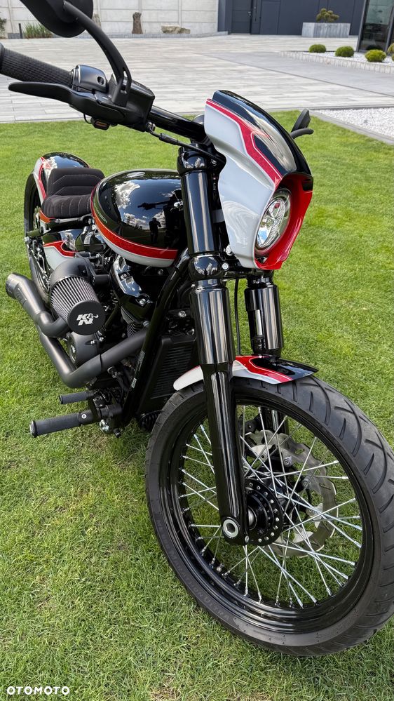 Harley-Davidson Softail Street Bob - 5