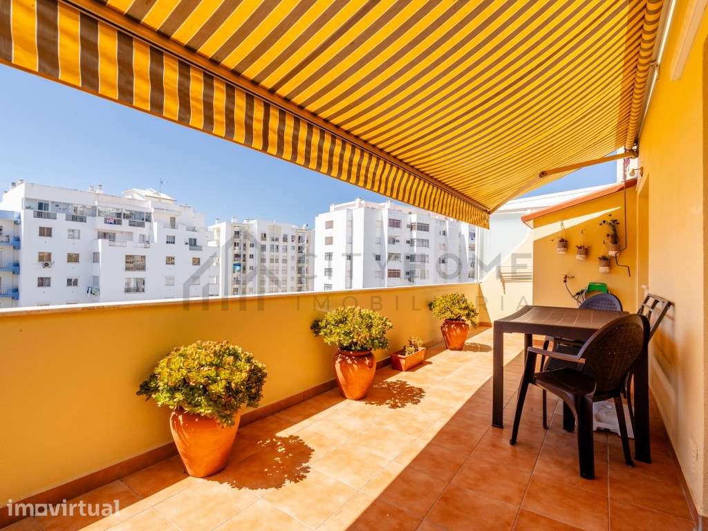 Apartamento T2 no 6.º Andar em Armação de Pêra - Grande imagem: 4/28