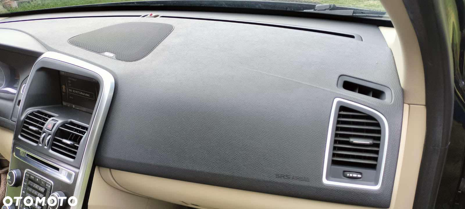 Volvo XC 60 - 4